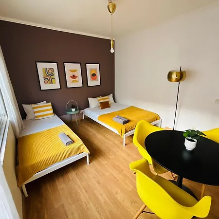 호스텔 And Spacious In Lisbon, Ideal For Tourists *