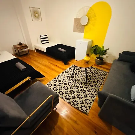 And Spacious In Lisbon, Ideal For Tourists بيت شباب Lisboa