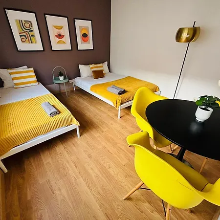 And Spacious In Lisbon, Ideal For Tourists بيت شباب