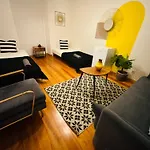 Hostel And Spacious In Lisbon, Ideal For Tourists