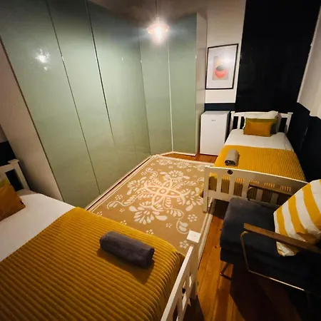 And Spacious In Lisbon, Ideal For Tourists ליסבון