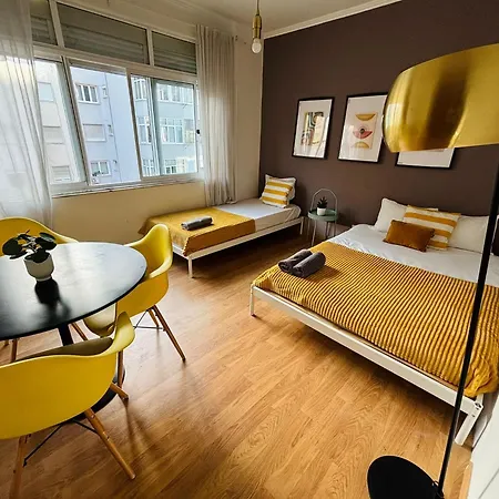 And Spacious In Lisbon, Ideal For Tourists * ליסבון