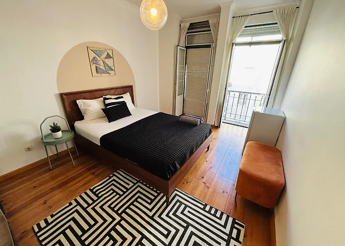 Ostello And Spacious In Lisbon, Ideal For Tourists