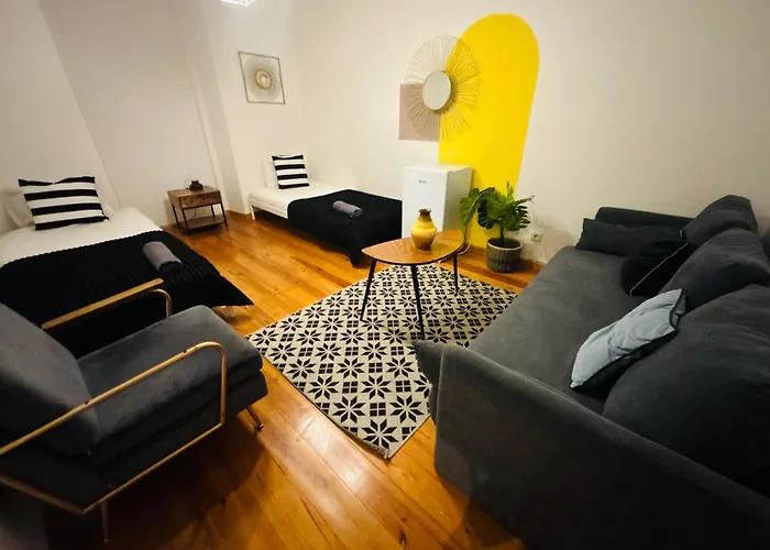 And Spacious In Lisbon, Ideal For Tourists Ostello