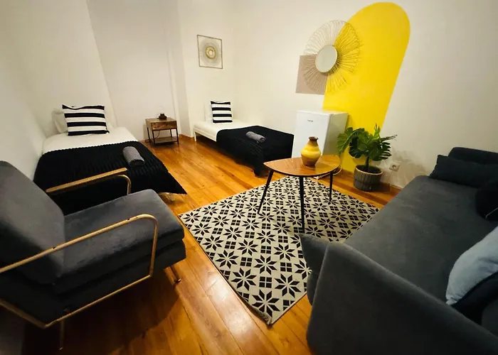 Ostello And Spacious In Lisbon, Ideal For Tourists